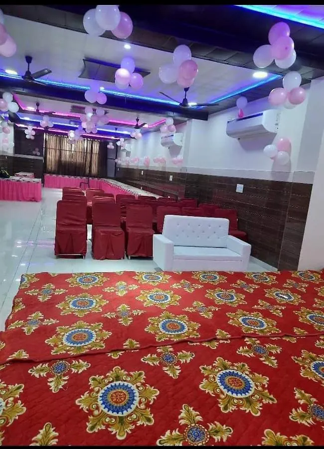 Hotel R M Plaza Agra